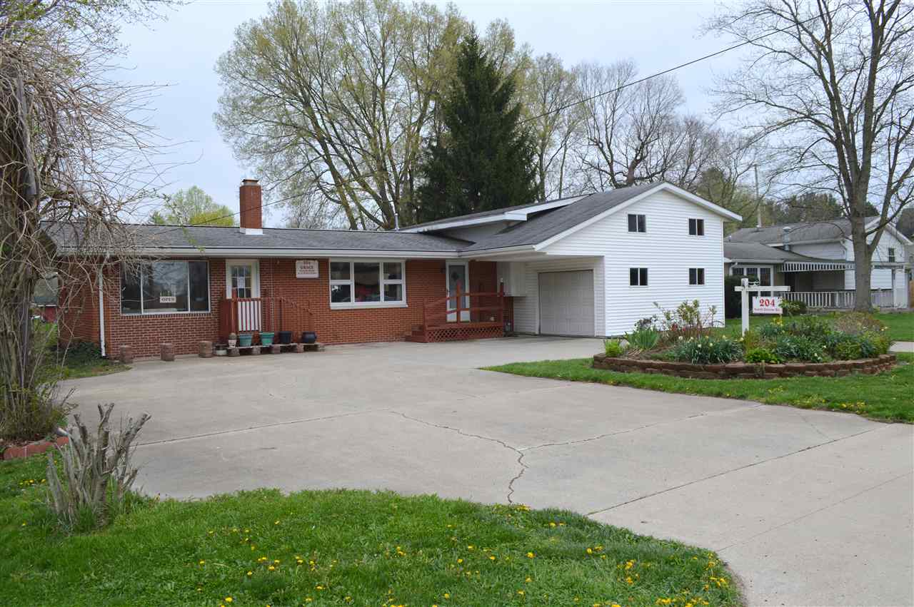 204 North Greene Road Goshen, IN 46526 - Photo 1 of 27 Gallery Image 1