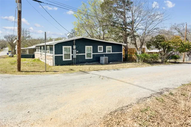 $1,595 | 229 Sherman Drive, Pottsboro, TX 75076