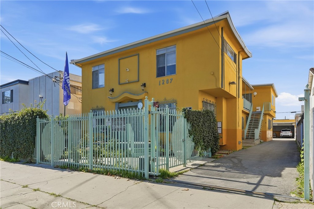 1207 South Catalina St  