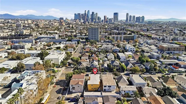 $2,000,000 | 1207 South Catalina Street, Los Angeles, CA 90006
