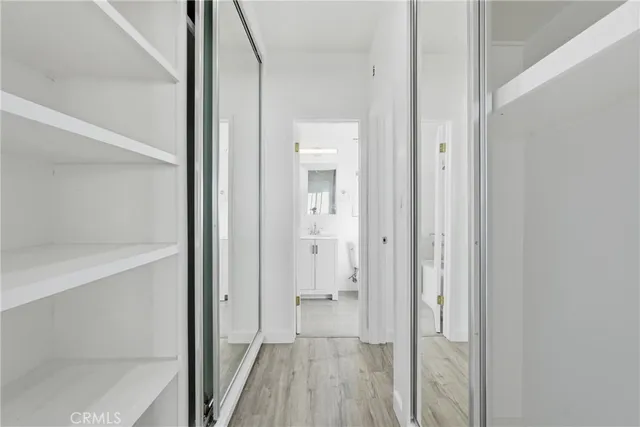 $2,000,000 | 1207 South Catalina Street, Los Angeles, CA 90006