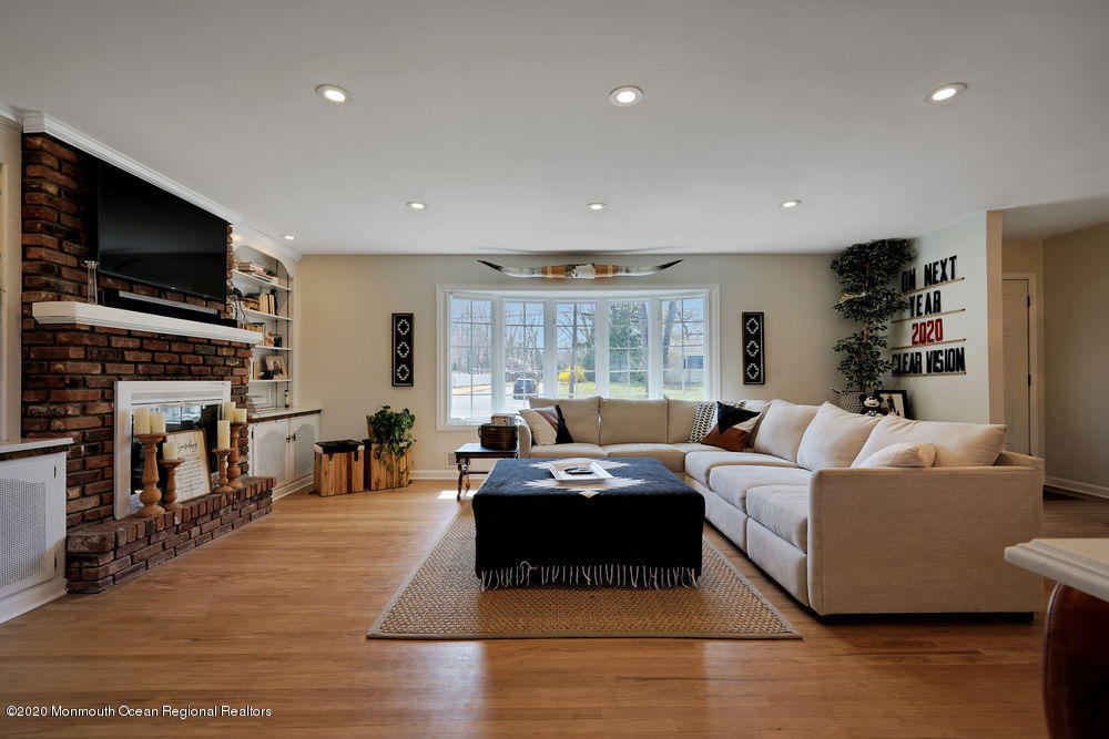 13 Hill Road Lincroft, NJ 07738 - Photo 13 of 44 FAMILY ROOM