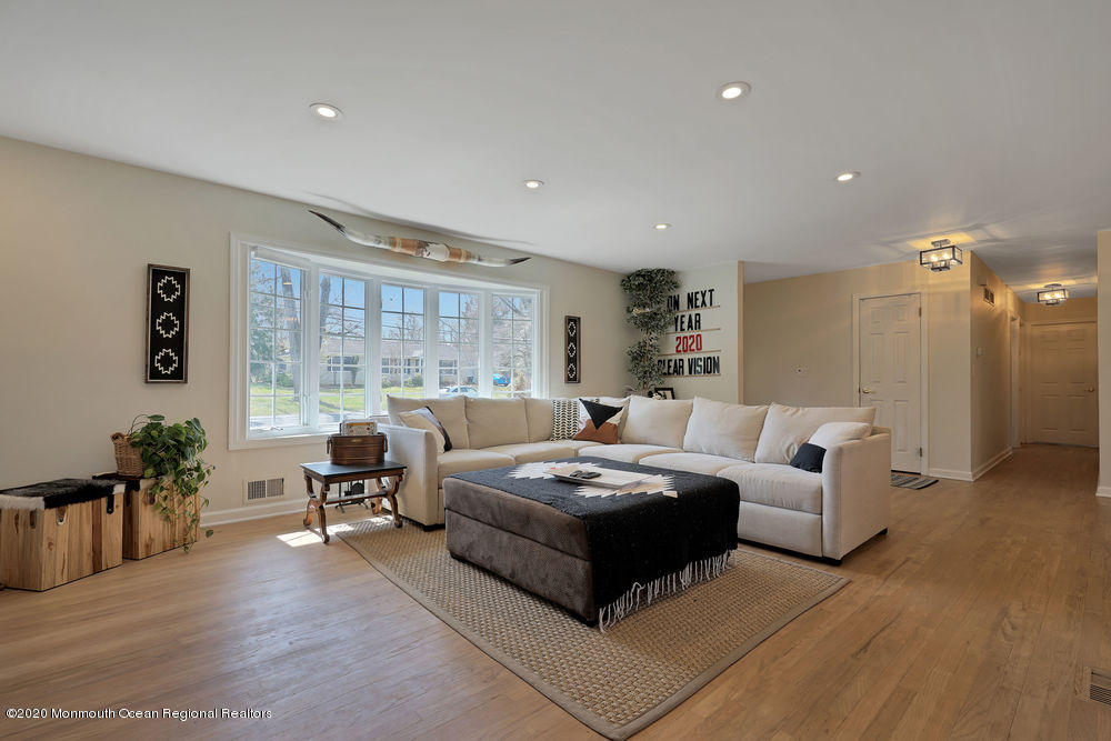 13 Hill Road Lincroft, NJ 07738 - Photo 14 of 44 FAMILY ROOM