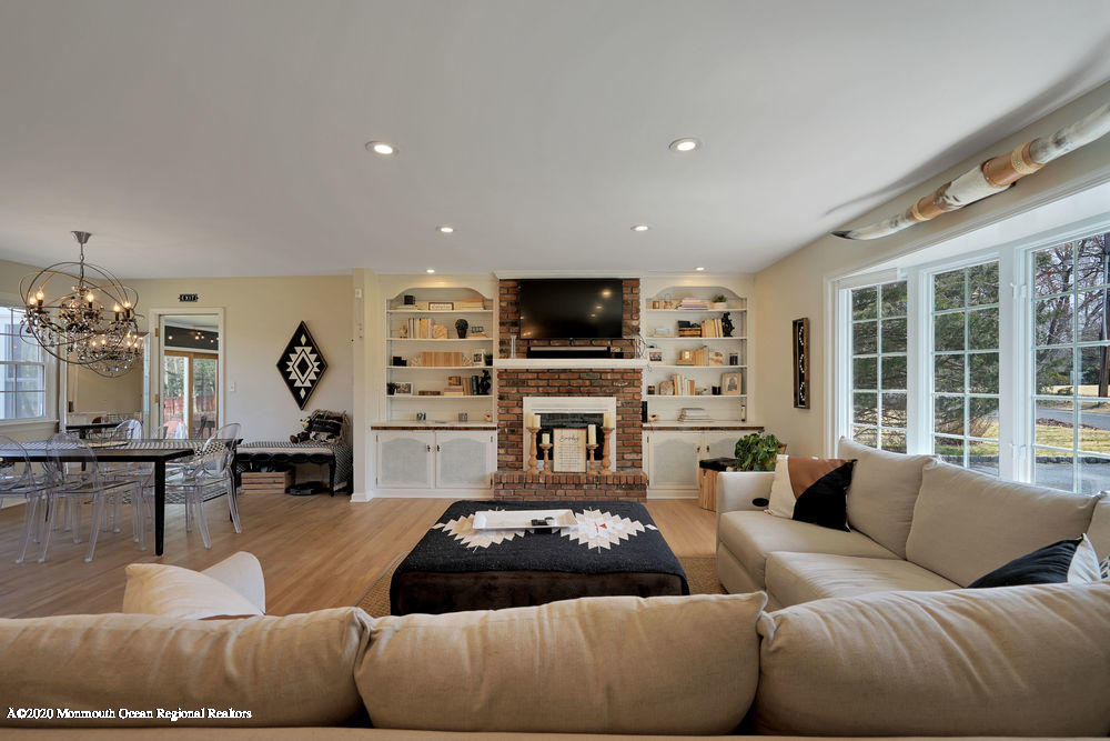 13 Hill Road Lincroft, NJ 07738 - Photo 17 of 44 FAMILY ROOM