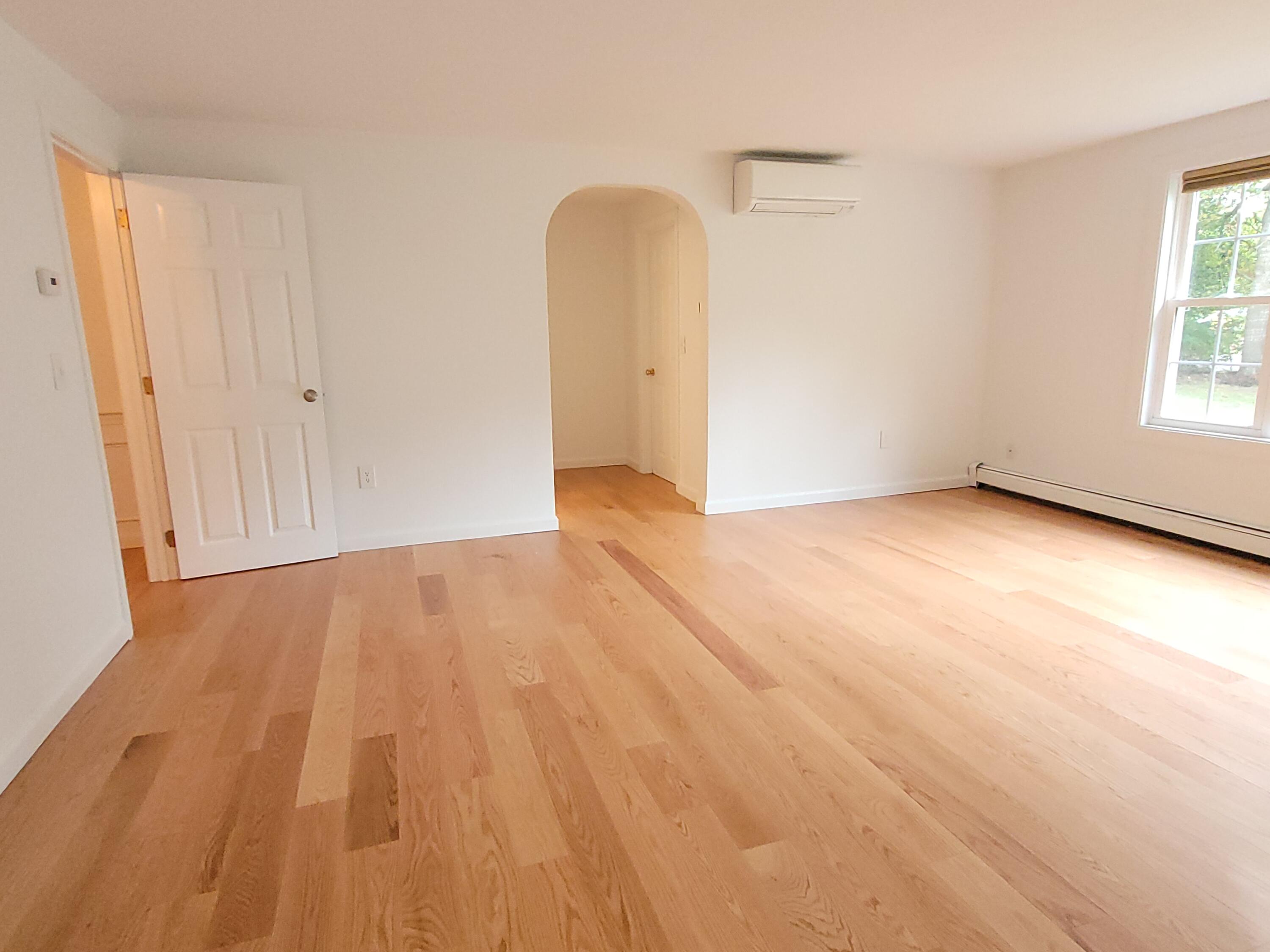 130 Foxglove Road Centerville, MA 02632 - Photo 28 of 65 Primary BR Suite