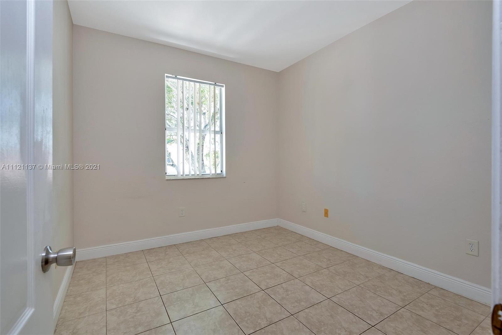 1072 Northeast 40th Road Homestead, FL 33033 - Photo 22 of 49 Gallery Image 22