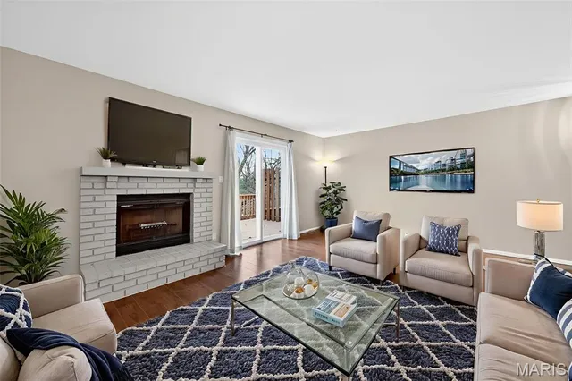 $239,000 | 624 Painted Vista Drive, Ballwin, MO 63021