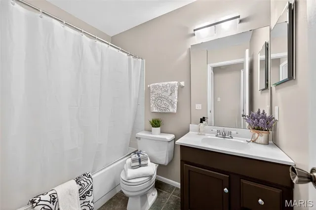 $239,000 | 624 Painted Vista Drive, Ballwin, MO 63021