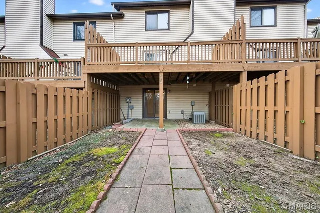 $239,000 | 624 Painted Vista Drive, Ballwin, MO 63021