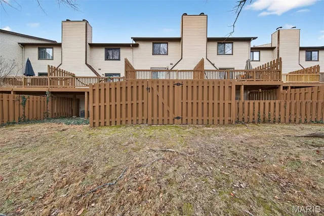 $239,000 | 624 Painted Vista Drive, Ballwin, MO 63021