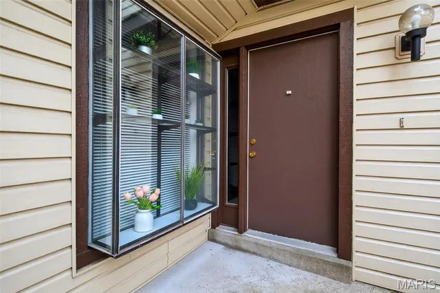 $239,000 | 624 Painted Vista Drive, Ballwin, MO 63021