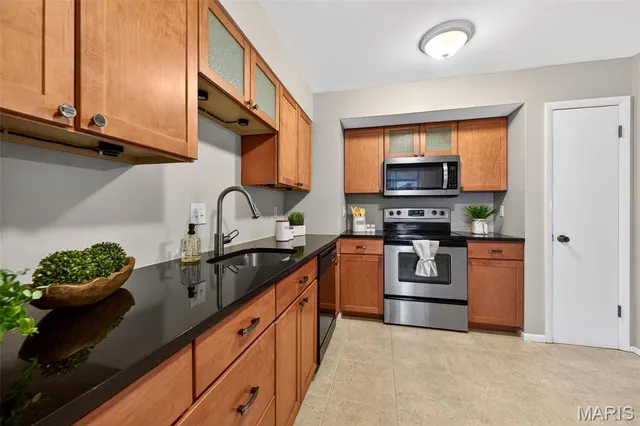 $239,000 | 624 Painted Vista Drive, Ballwin, MO 63021