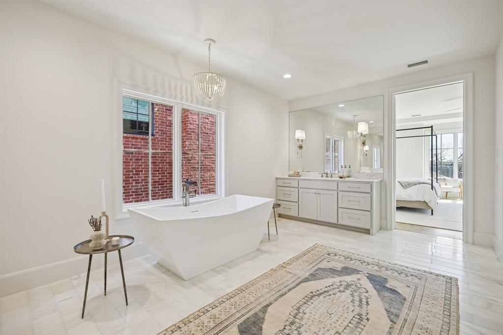 9514 Still Crk Road Dallas, TX 75238 - Photo 21 of 35 Gallery Image 21