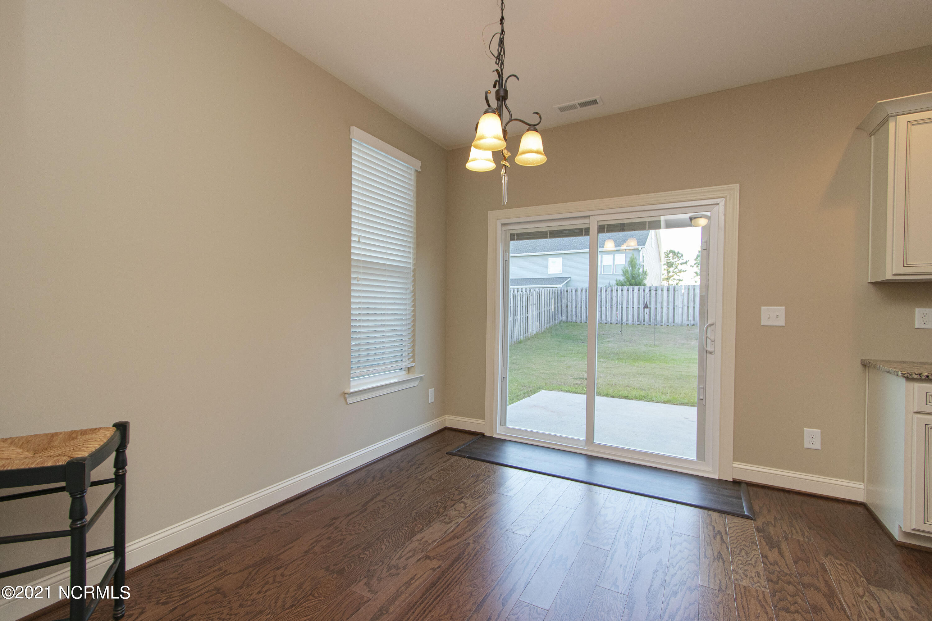 209 Willow Ridge Drive Holly Ridge, NC 28445 - Photo 8 of 27 EatInKitchen2