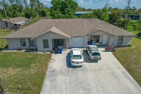 $439,000 | 19029-19031 Holly Road, Fort Myers, FL 33967