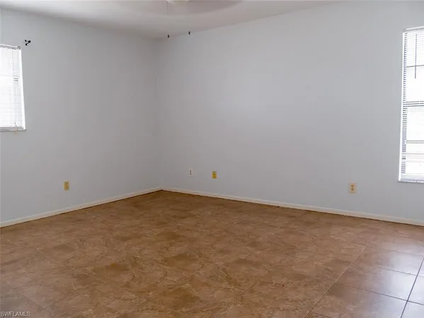 $439,000 | 19029-19031 Holly Road, Fort Myers, FL 33967