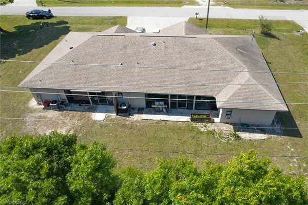 $439,000 | 19029-19031 Holly Road, Fort Myers, FL 33967