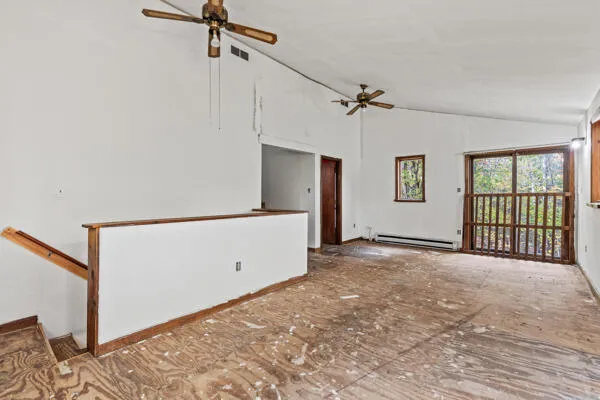 $389,900 | 6 Lookout Lane, Raymond, ME 04071