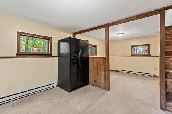 $389,900 | 6 Lookout Lane, Raymond, ME 04071