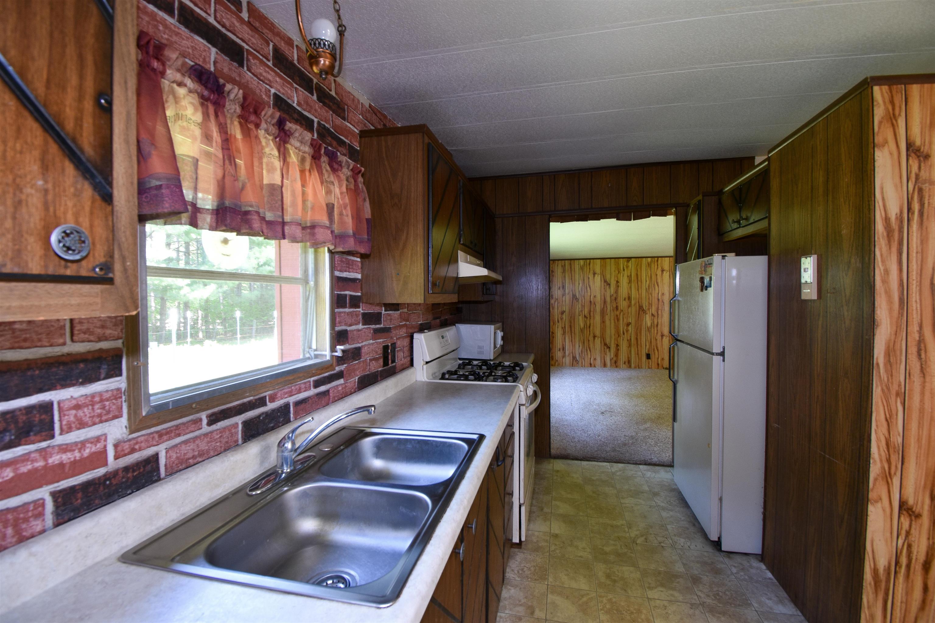 902 Rocky Ridge Drive Stevens Point, WI 54482 - Photo 9 of 21