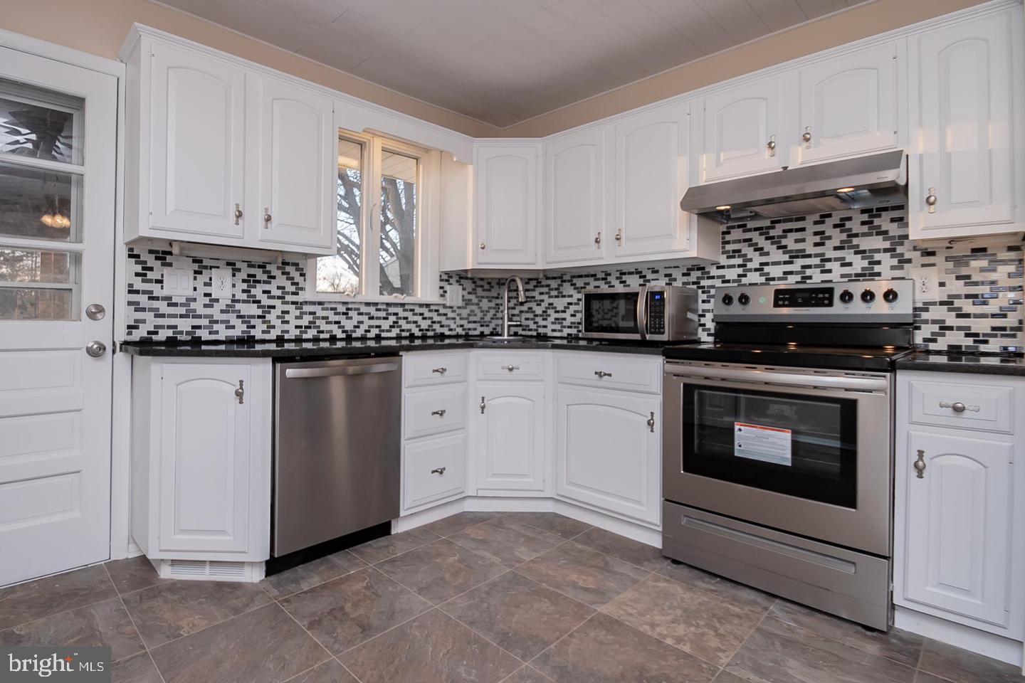 482 Hamilton Road Wenonah, NJ 08090 - Photo 4 of 14