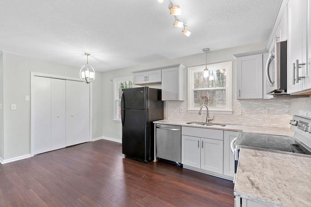 515 Dacian Road Raleigh, NC 27610 - Photo 5 of 21 Photo 5