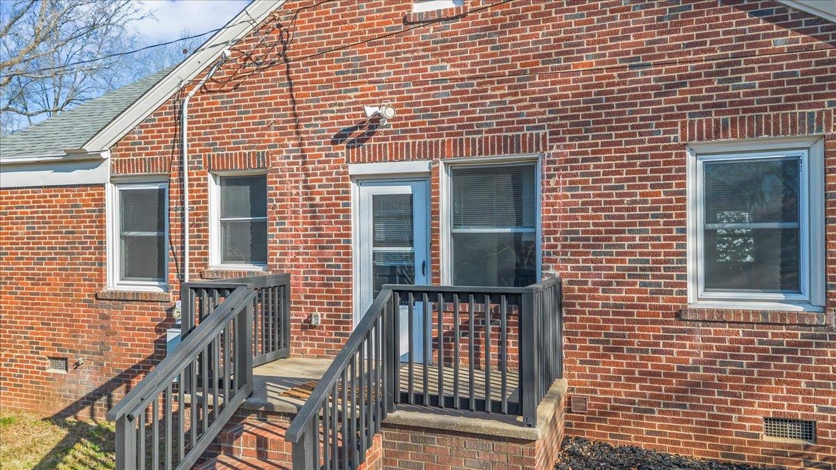 712 Florence Street Gaffney, SC 29340 - Photo 28 of 37