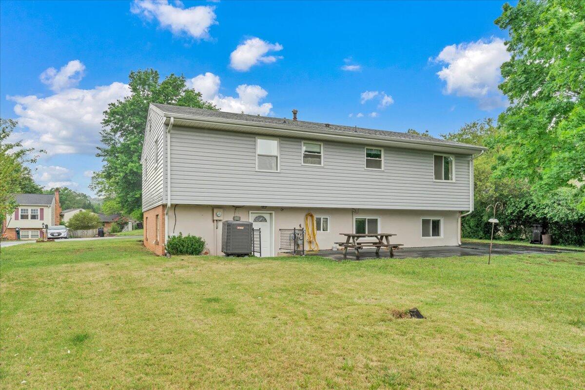 3722 Meadowlark Road Roanoke, VA 24018 - Photo 34 of 44 34-MIB05994