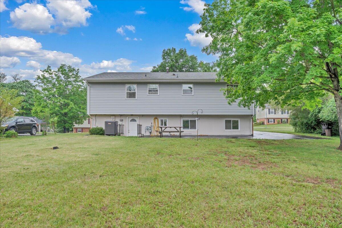 3722 Meadowlark Road Roanoke, VA 24018 - Photo 35 of 44 35-MIB05997