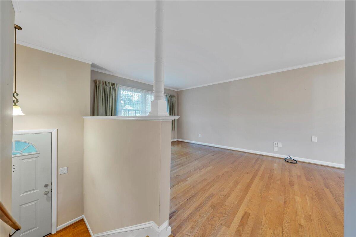 3722 Meadowlark Road Roanoke, VA 24018 - Photo 4 of 44 04-MIB05886
