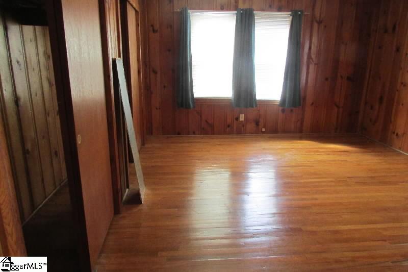 6 Townsend Street Laurens, SC 29360 - Photo 12 of 19