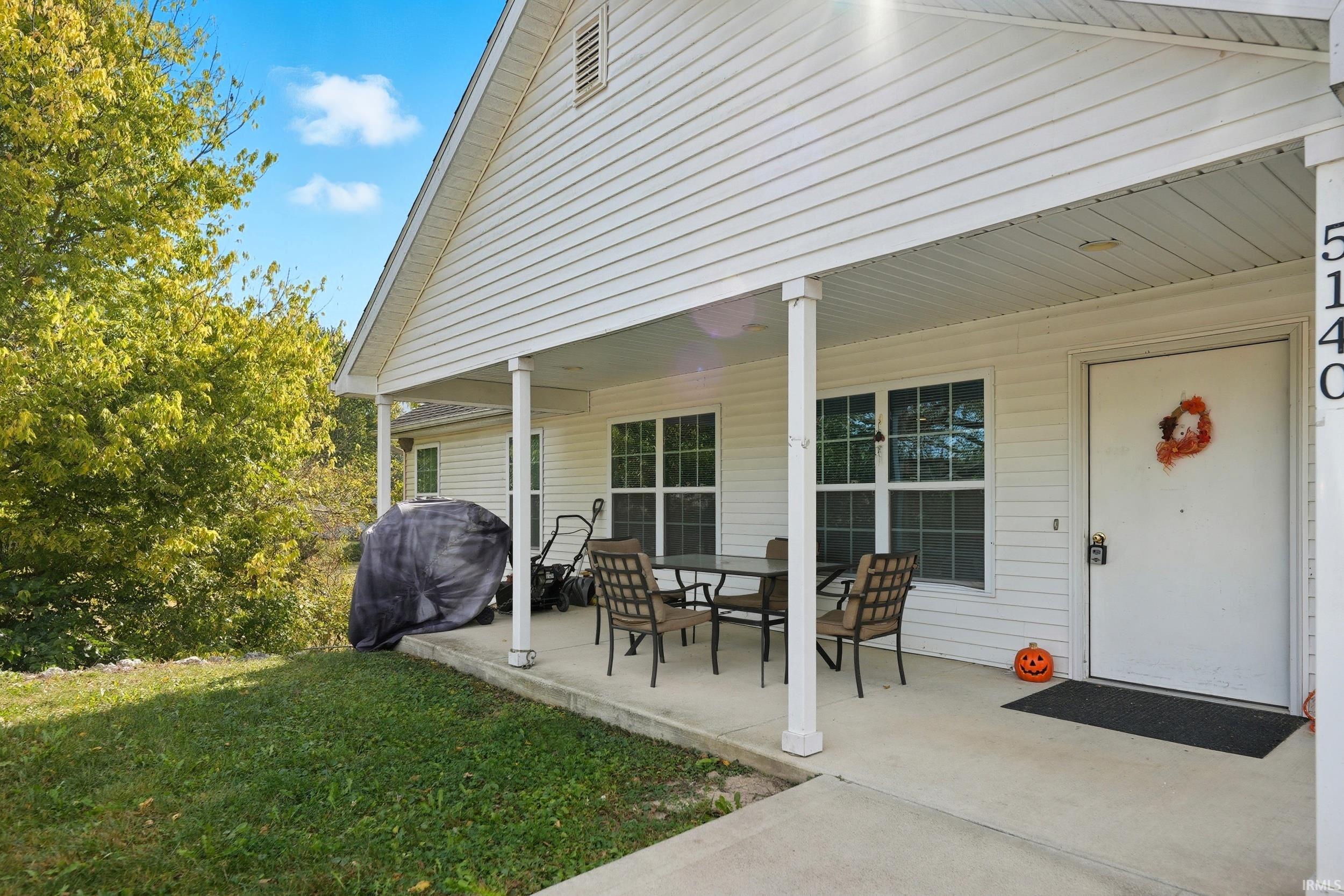 5140 Old Maysville Road Fort Wayne, IN 46815 - Photo 2 of 36