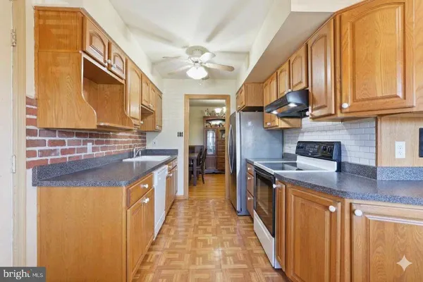 $500,000 | 7605 Rosbury Court, Manassas, VA 20109