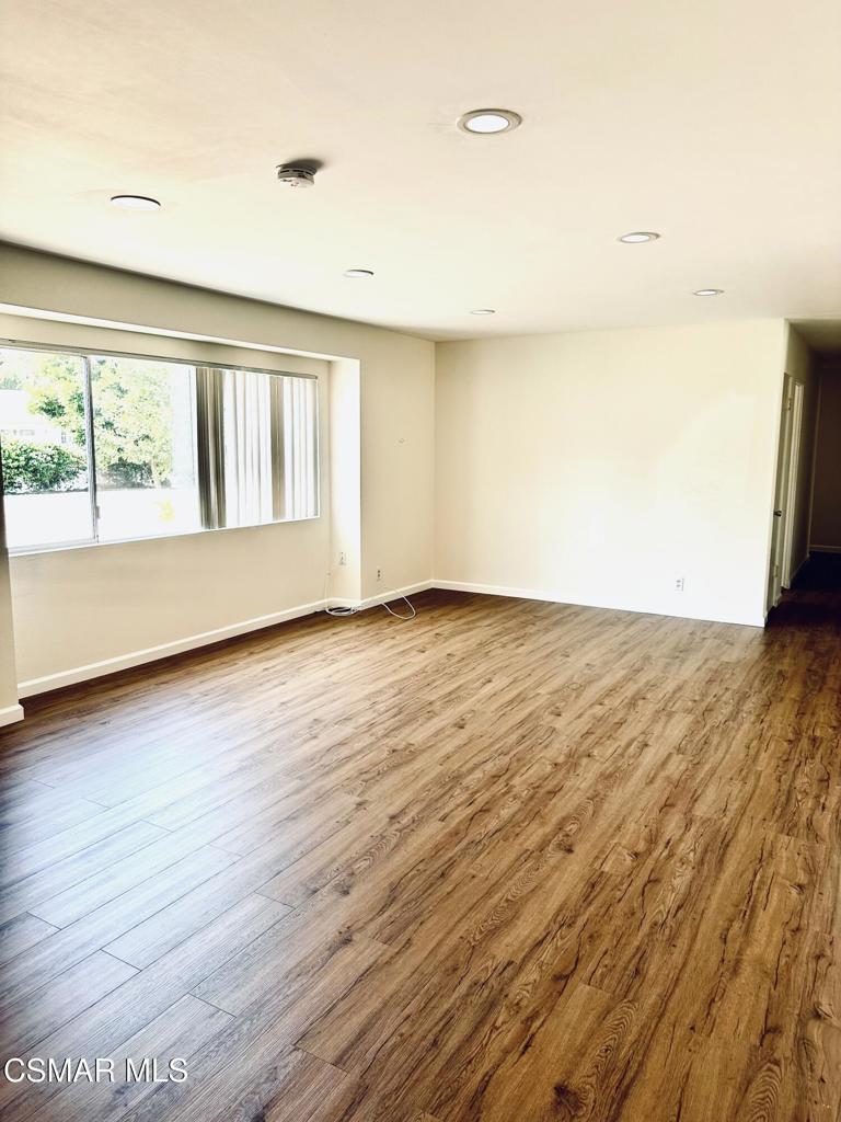 4191 Eve Road Simi Valley, CA 93063 - Photo 7 of 36 Gallery Image 7