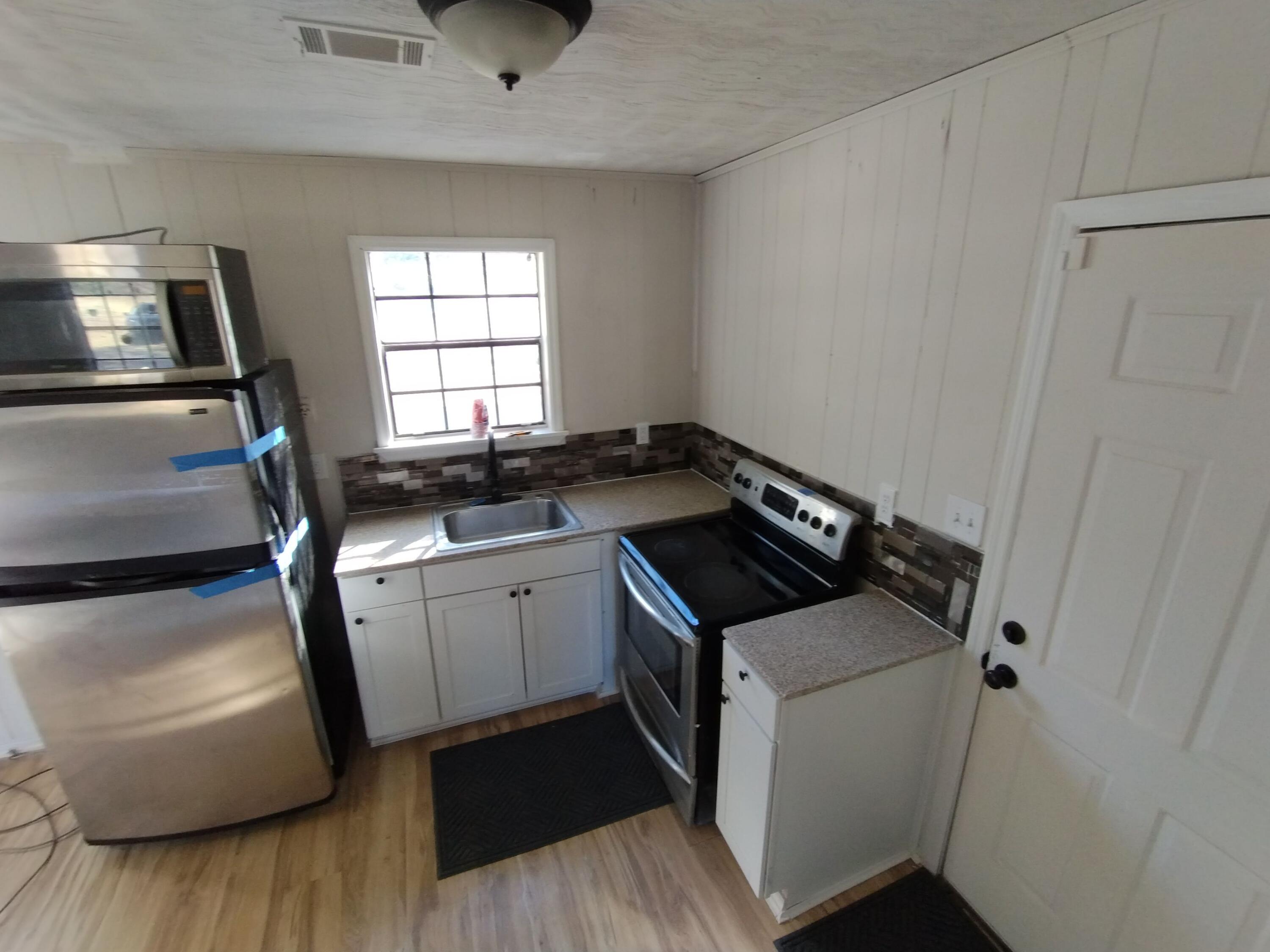 39 Mc Millan Street Bamberg, SC 29003 - Photo 6 of 15 6