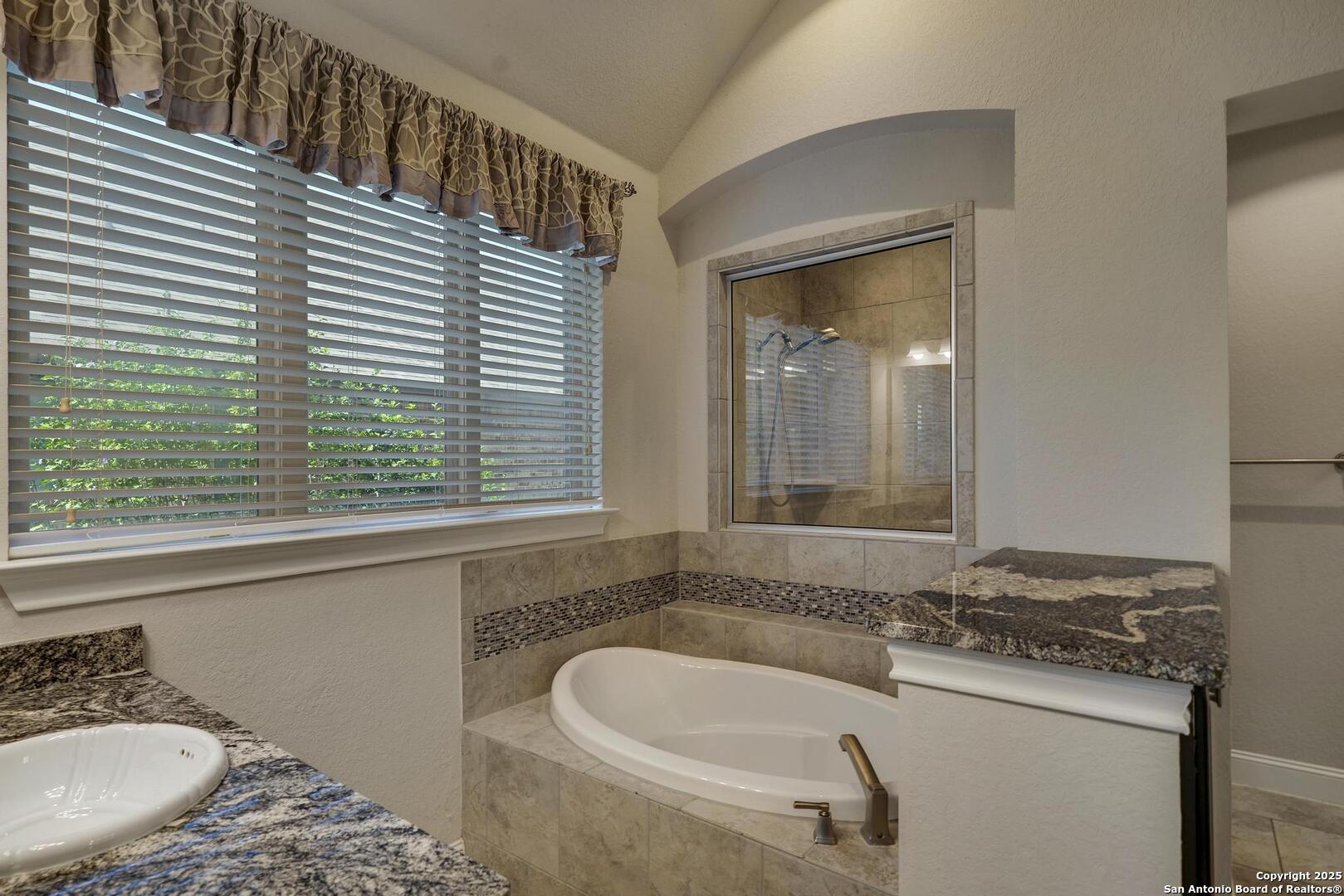 28936 Stevenson Gate Fair Oaks Ranch, TX 78015 - Photo 21 of 34