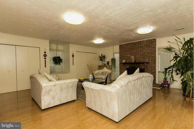 7625 Carla Road Baltimore, MD 21208 - Photo 15 of 28 Family Room 1