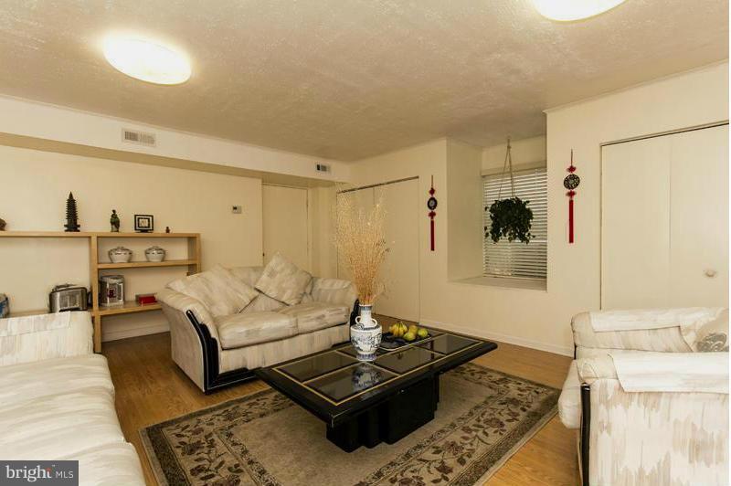 7625 Carla Road Baltimore, MD 21208 - Photo 17 of 28 Family Room 3