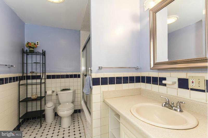 7625 Carla Road Baltimore, MD 21208 - Photo 25 of 28 Hall Bath