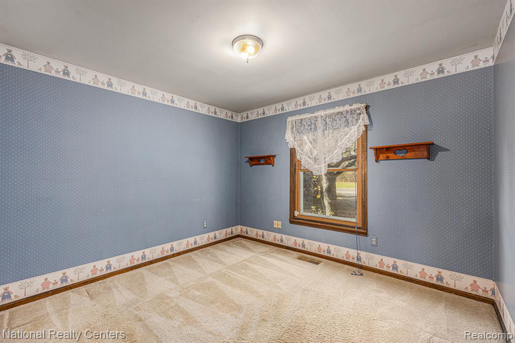 9494 Sashabaw Road Clarkston, MI 48348 - Photo 19 of 51