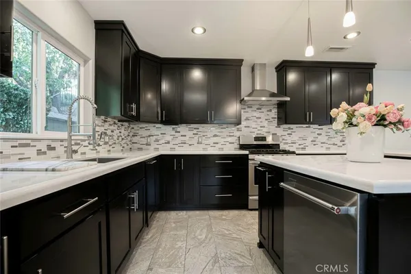 $1,750,000 | 9620 Wheatland Avenue, Shadow Hills, CA 91040
