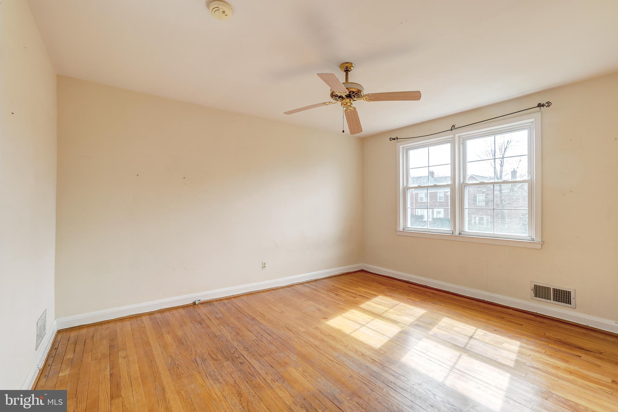 136 Brandon Road Baltimore, MD 21212 - Photo 23 of 45 Bedroom #1