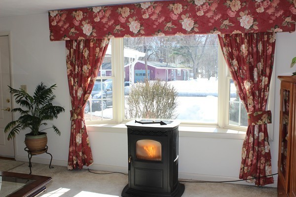 34 Temi Road Hudson, MA 01749 - Photo 3 of 15 Gallery Image 3