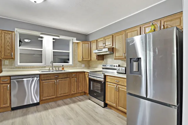 $319,000 | 5401 82nd Street, Pleasant Prairie, WI 53142