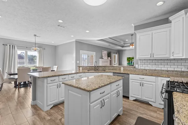 $410,000 | 621 Pioneer Drive, Bridge City, TX 77611