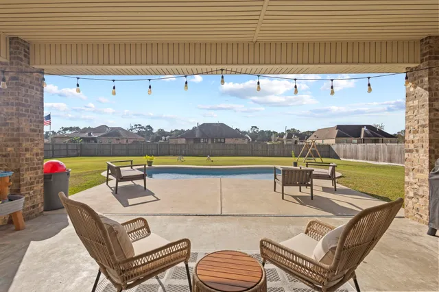 $410,000 | 621 Pioneer Drive, Bridge City, TX 77611