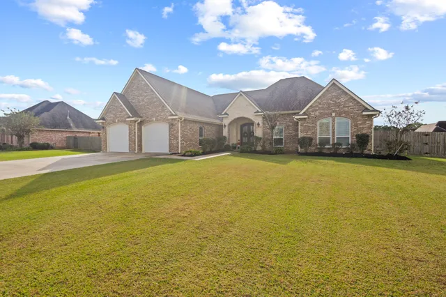 $410,000 | 621 Pioneer Drive, Bridge City, TX 77611