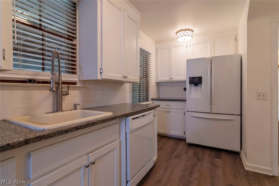 4899 Anderson Road Cleveland, OH 44124 - Photo 8 of 25