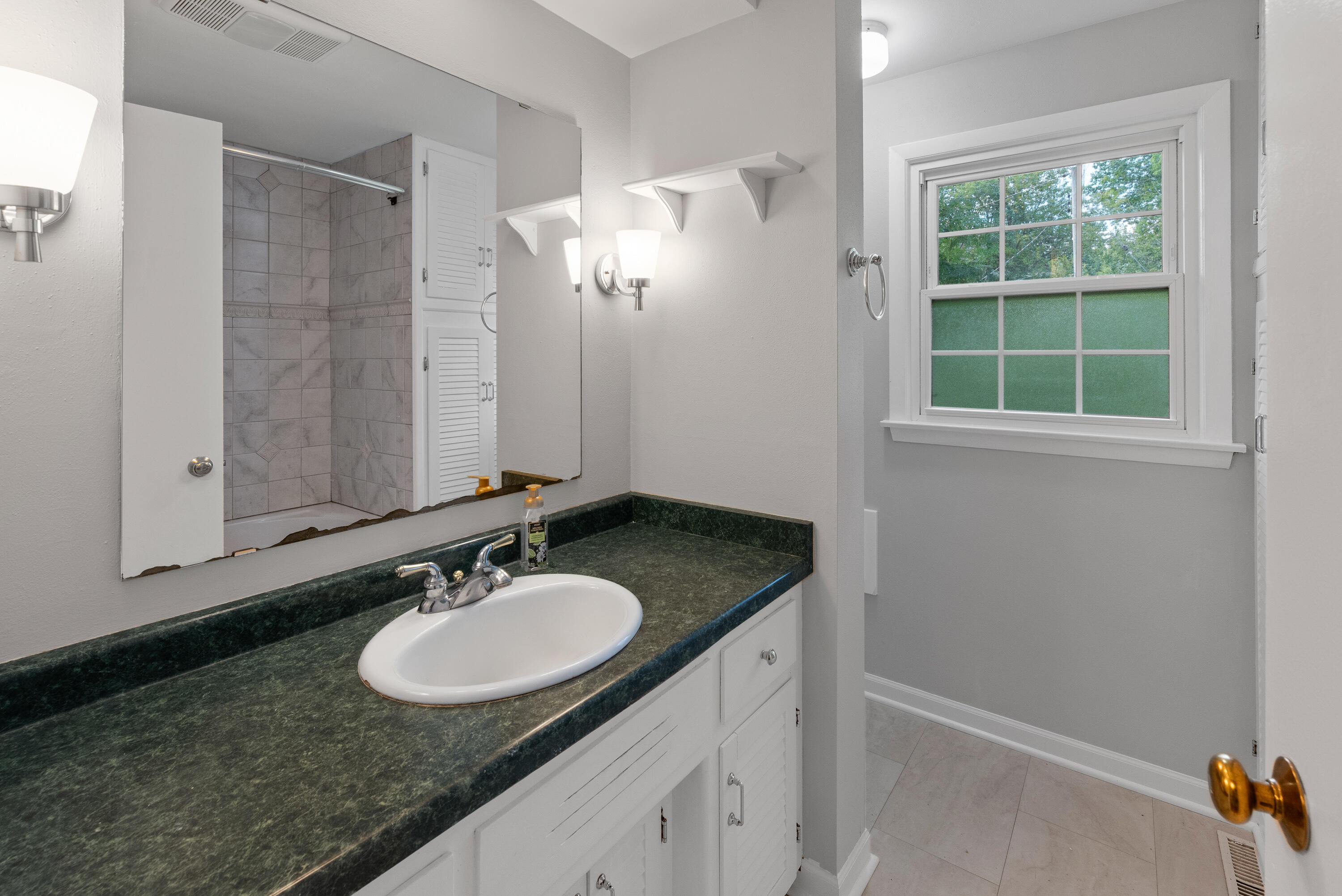 14625 Club Drive Elm Grove, WI 53122 - Photo 21 of 37 14625 Club Dr-5