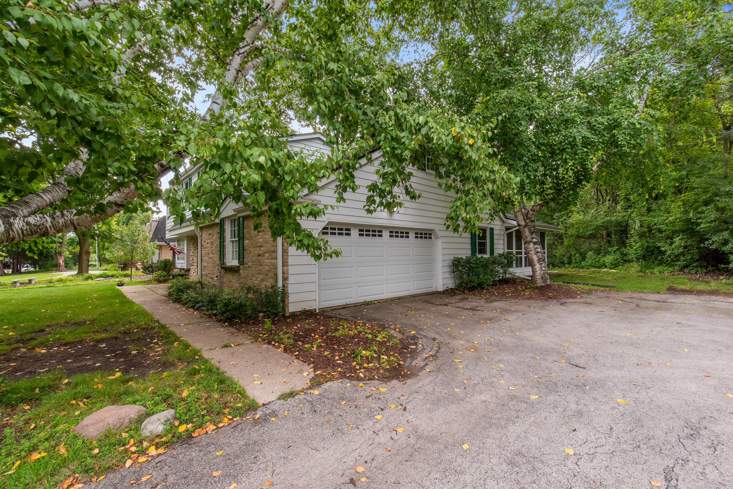 14625 Club Drive Elm Grove, WI 53122 - Photo 36 of 37 14625 Club Dr-34